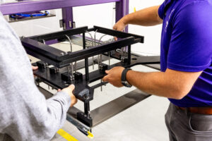 Form trays automatically on the line